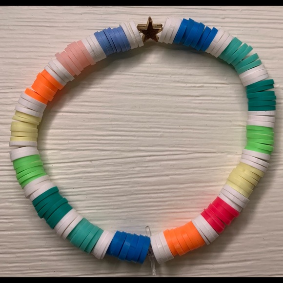 Clay flat bead bracelet handmade - Picture 2 of 3